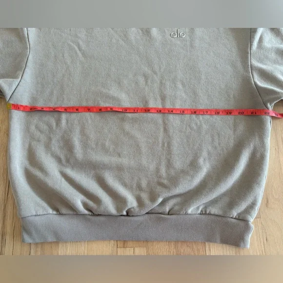 ALO Yoga Gravel Accolade Crew Neck Pullover - Picture 4 of 14